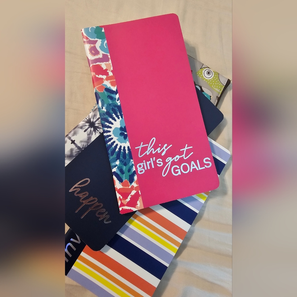 Thirty-One Owl Print Thermal Insulated Pouch & Three Colorful Notebooks NWOT - Picture 8 of 9